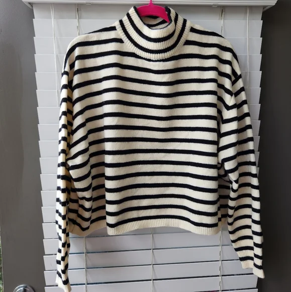 (5 For $30) NWT Cider Striped High Neck Oversized Crop Sweater 0XL Plus Size - Picture 2 of 6
